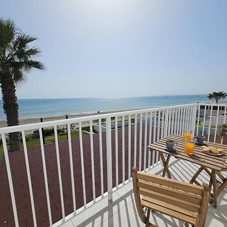 Ammos Beachfront Villa Paradise Larnaca Esterno foto
